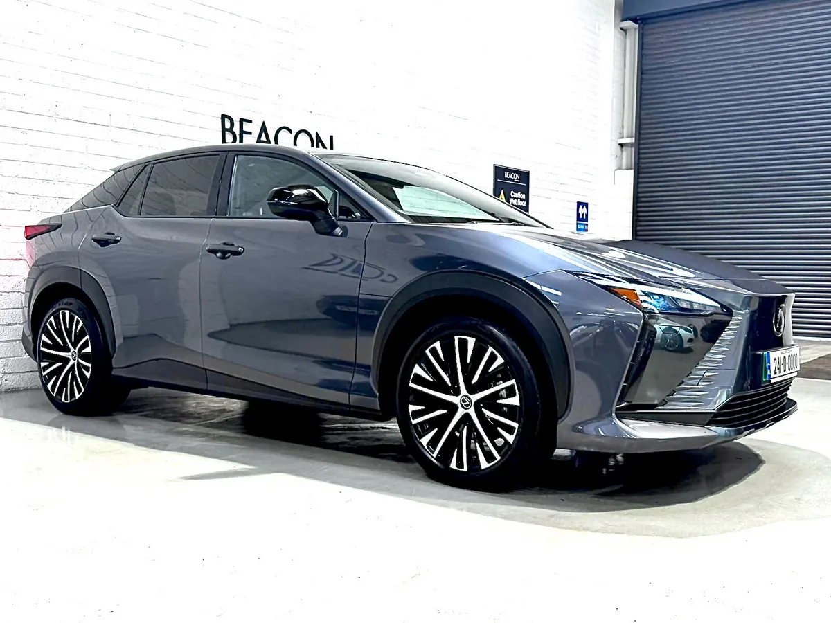 2024*LEXUS RZ 450E 230KW 71KWH D4 PREMIUM*FULL SER - Image 3