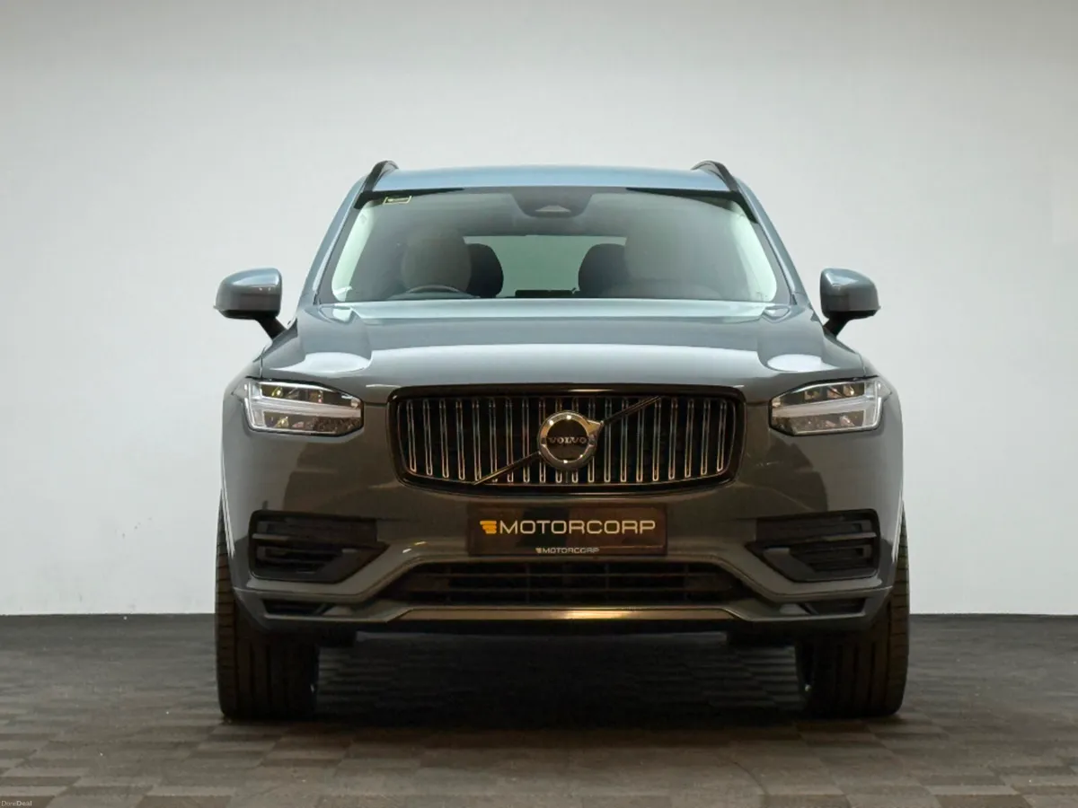 Volvo XC90 RECHARGE T8 CORE AWD *7 SEATER* - Image 2