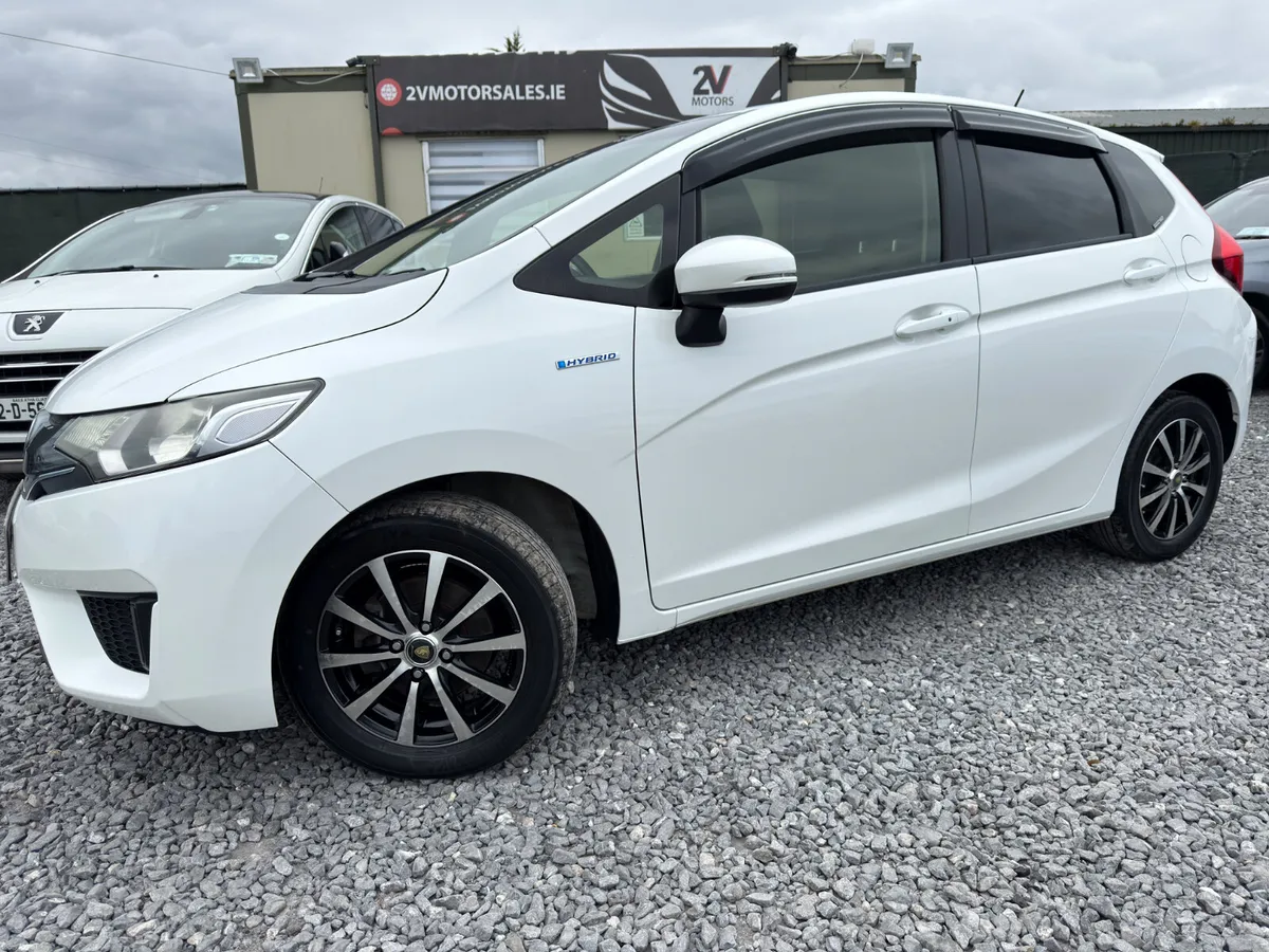 🔵 Honda Fit 1.5 Petrol Hybrid - Image 2