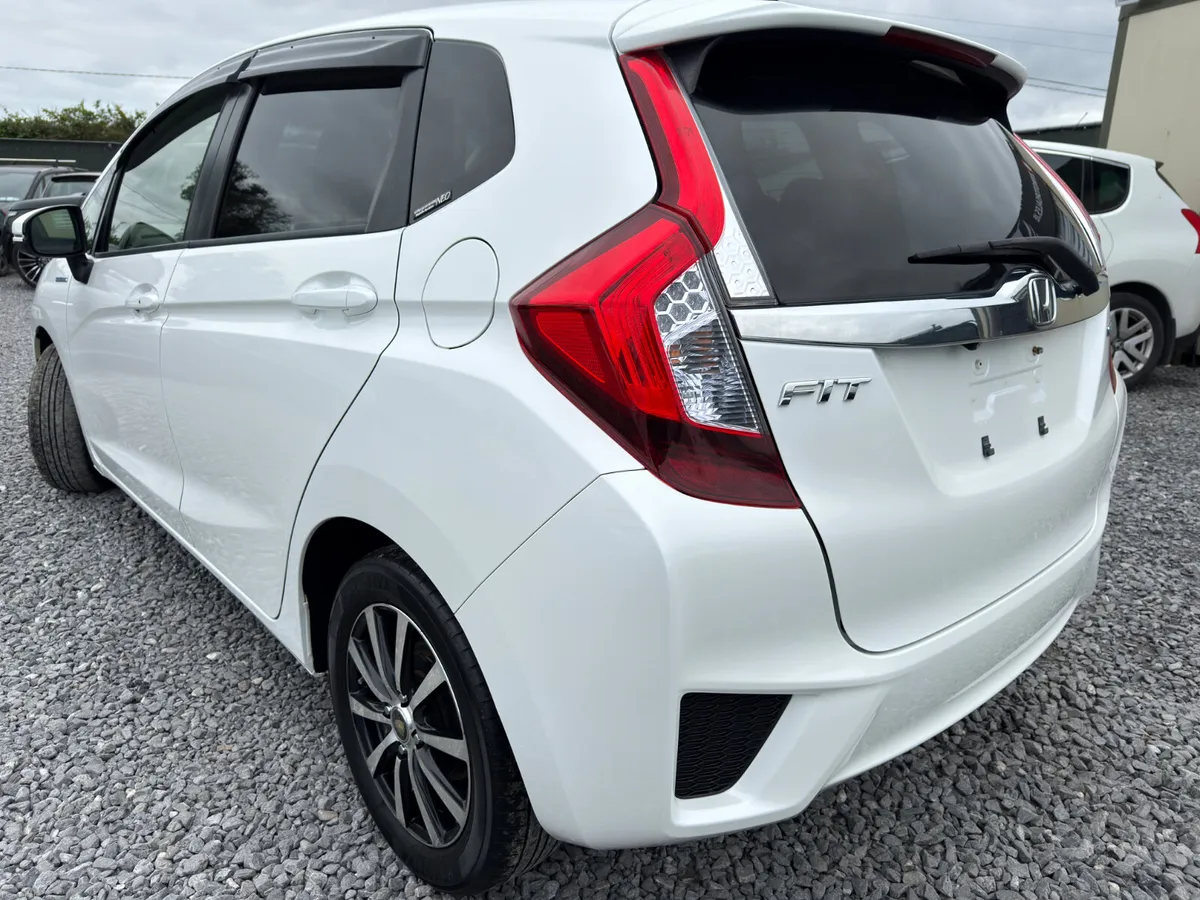 🔵 Honda Fit 1.5 Petrol Hybrid - Image 5