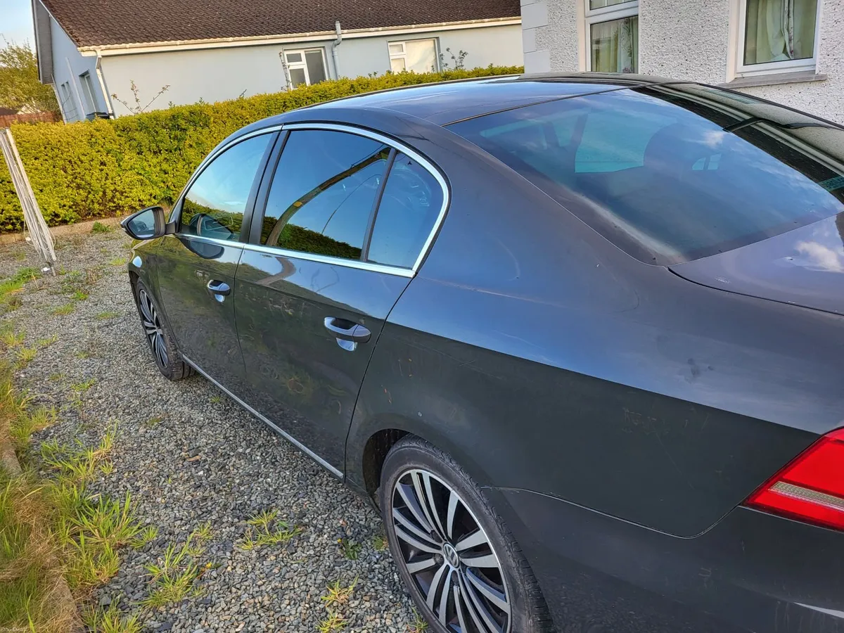 Volkswagen Passat 2013 - Image 4