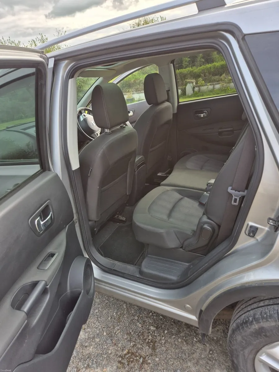 Nissan Qashqai+2 2012 - Image 2