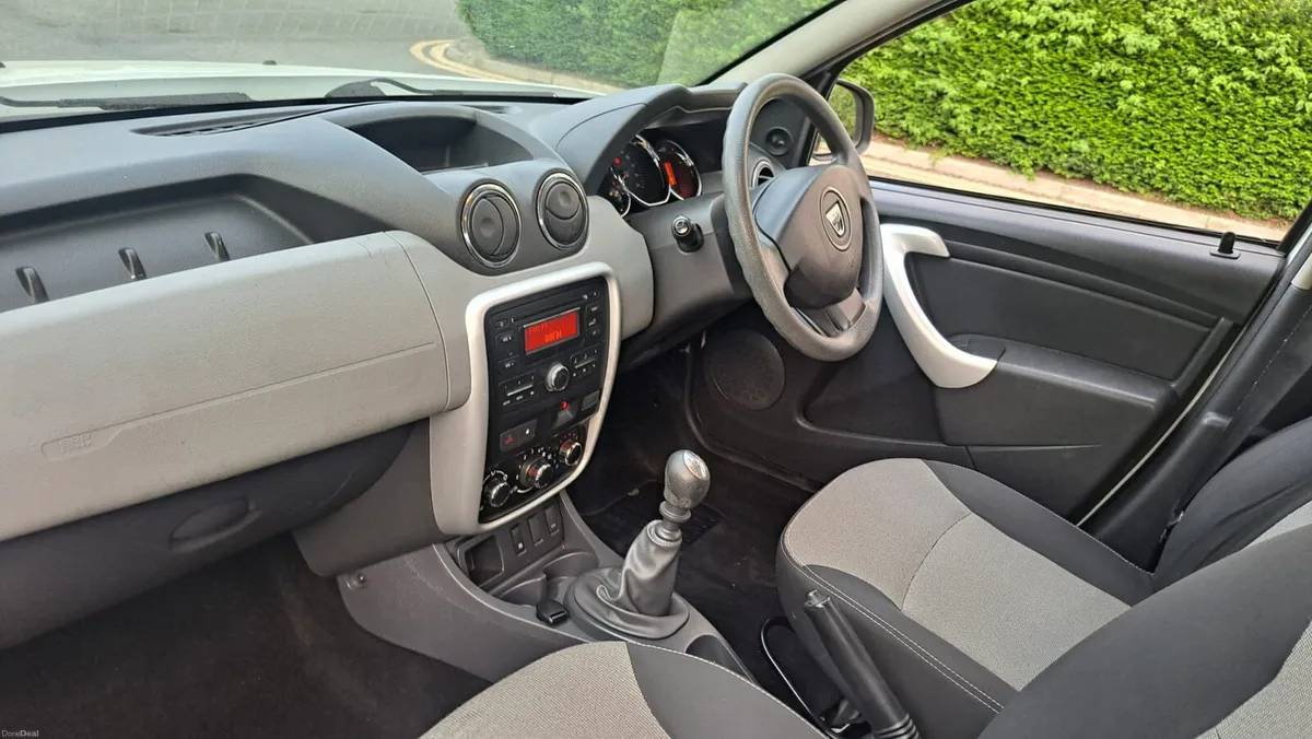 Dacia jeep 2016 1.5diesel new nct 01 2027 low kilo - Image 3