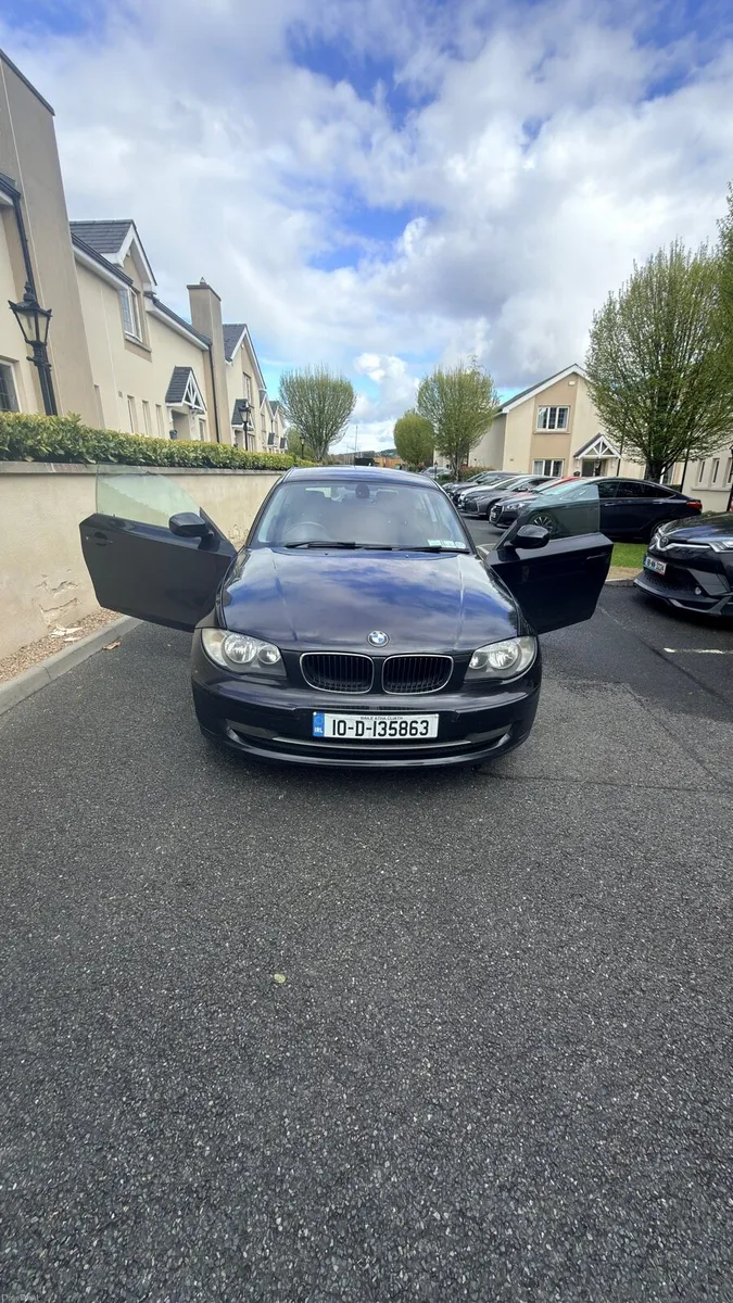 2010 BMW 1 SERIES 2.L (116D) — 3 Door Hatchback MA - Image 1