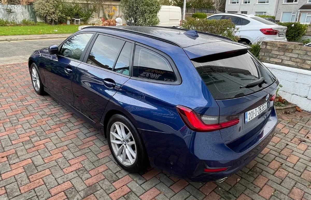 BMW 3-Series 2020 - Image 3