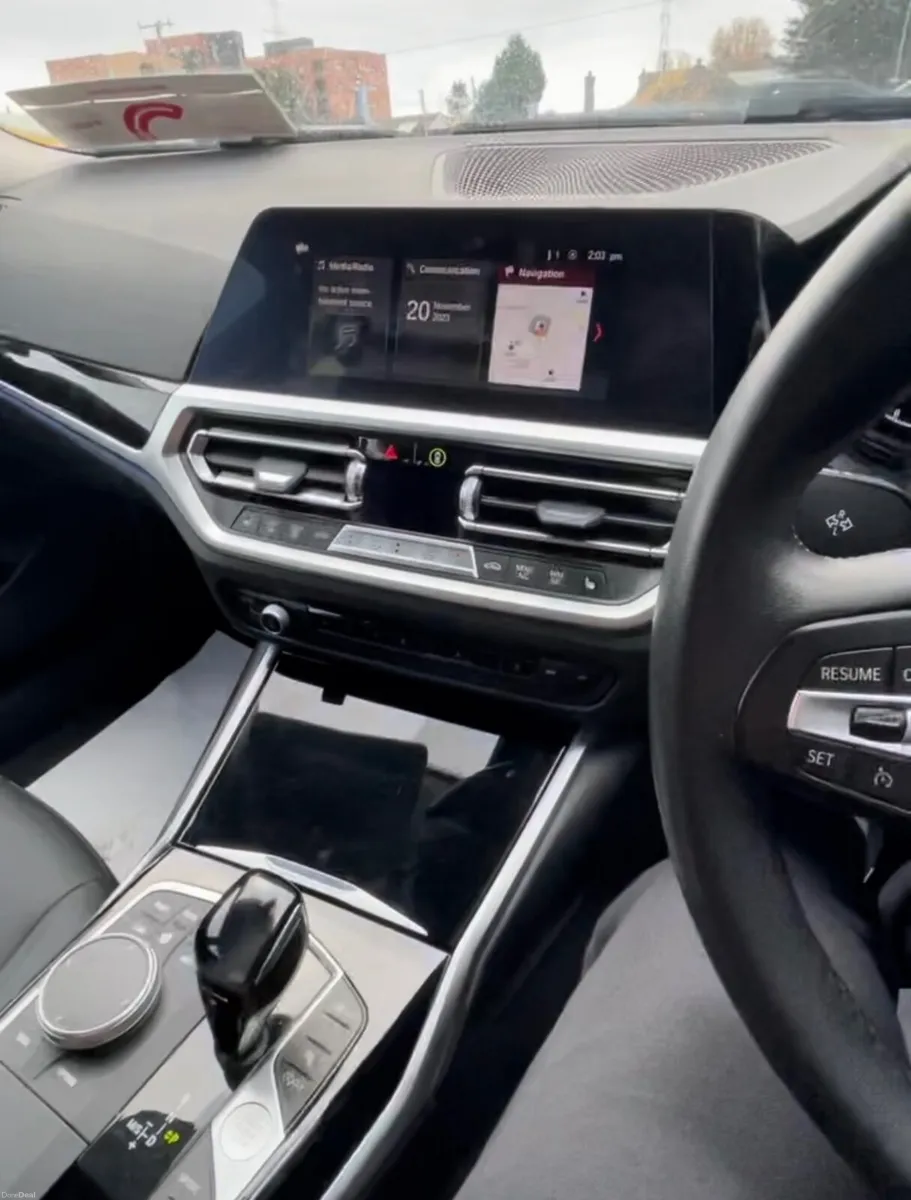 BMW 3-Series 2020 - Image 4