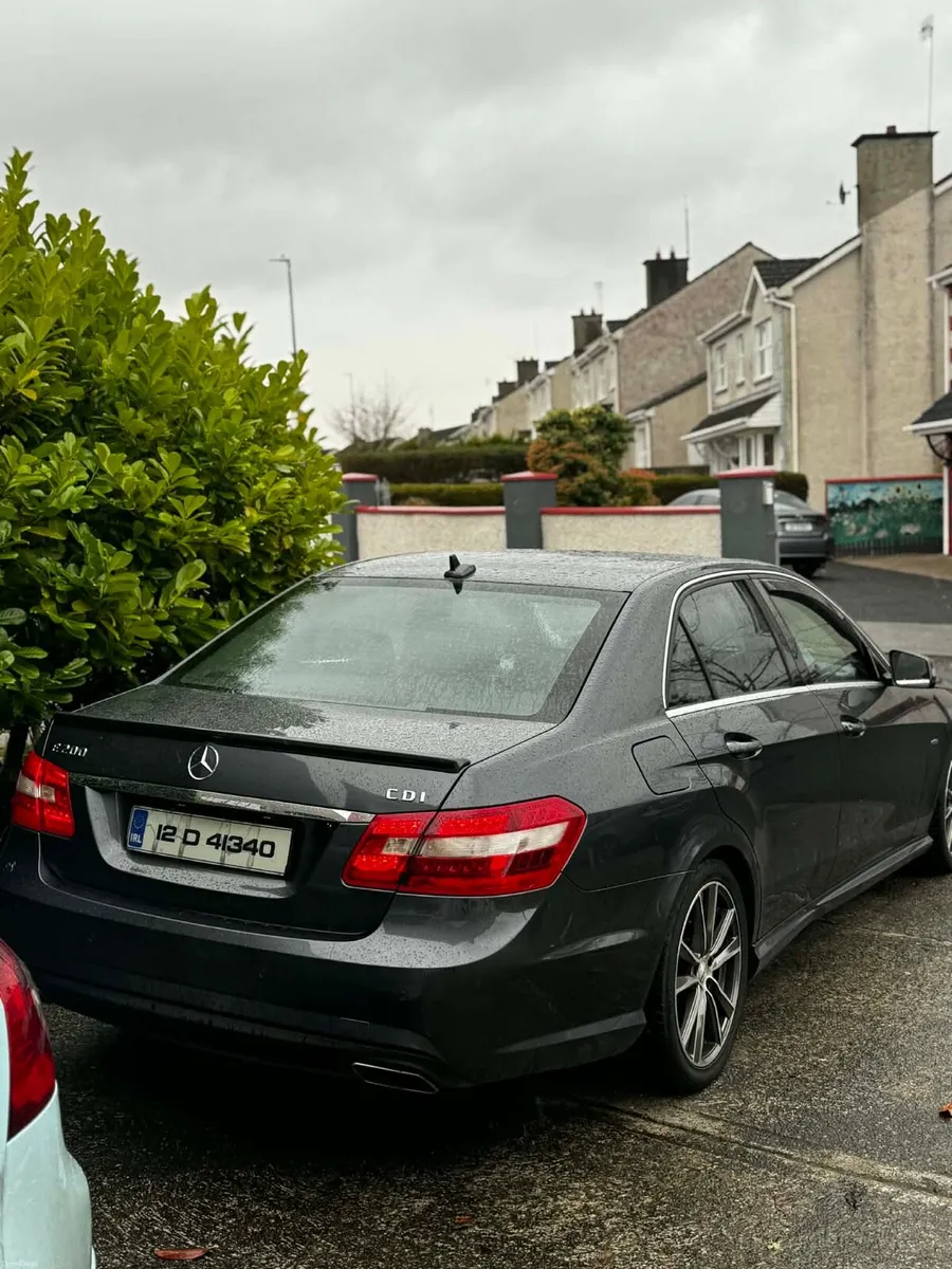 Mercedes-Benz E200d - Image 2