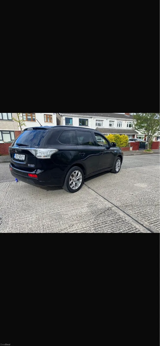 Mitsubishi Outlander - Image 4