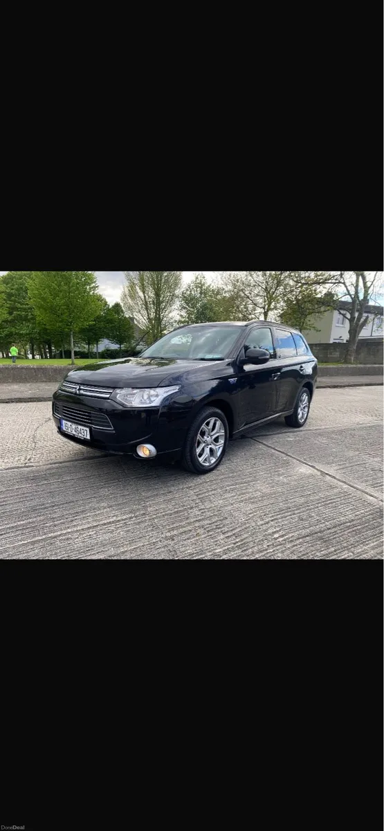 Mitsubishi Outlander - Image 2