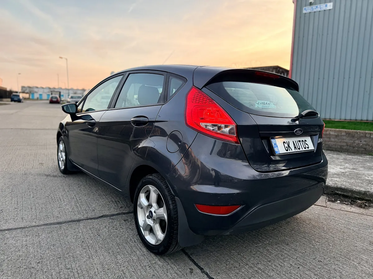 Ford Fiesta 1.2 Petrol Low km - Image 4