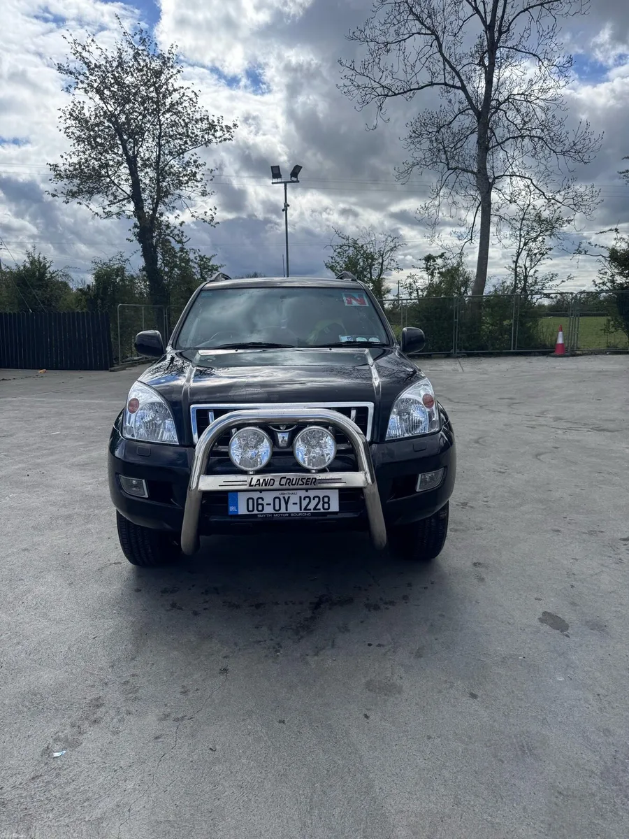 Toyota landcruiser - Image 2