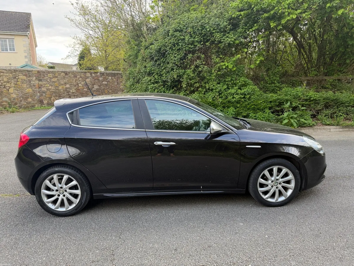 ALFA ROMEO GIULIETTA  1.6 JTD M-2 - Image 2