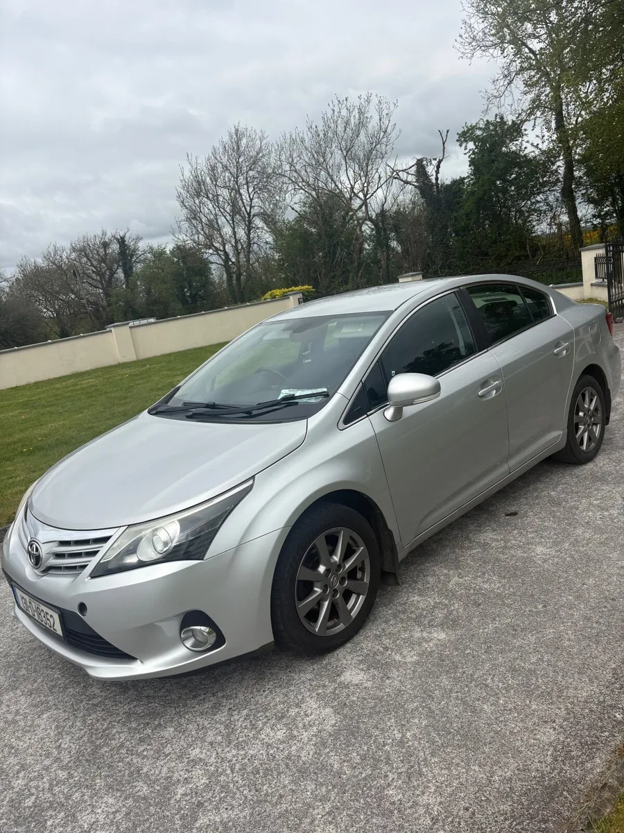 Toyota Avensis 2013 - Image 1
