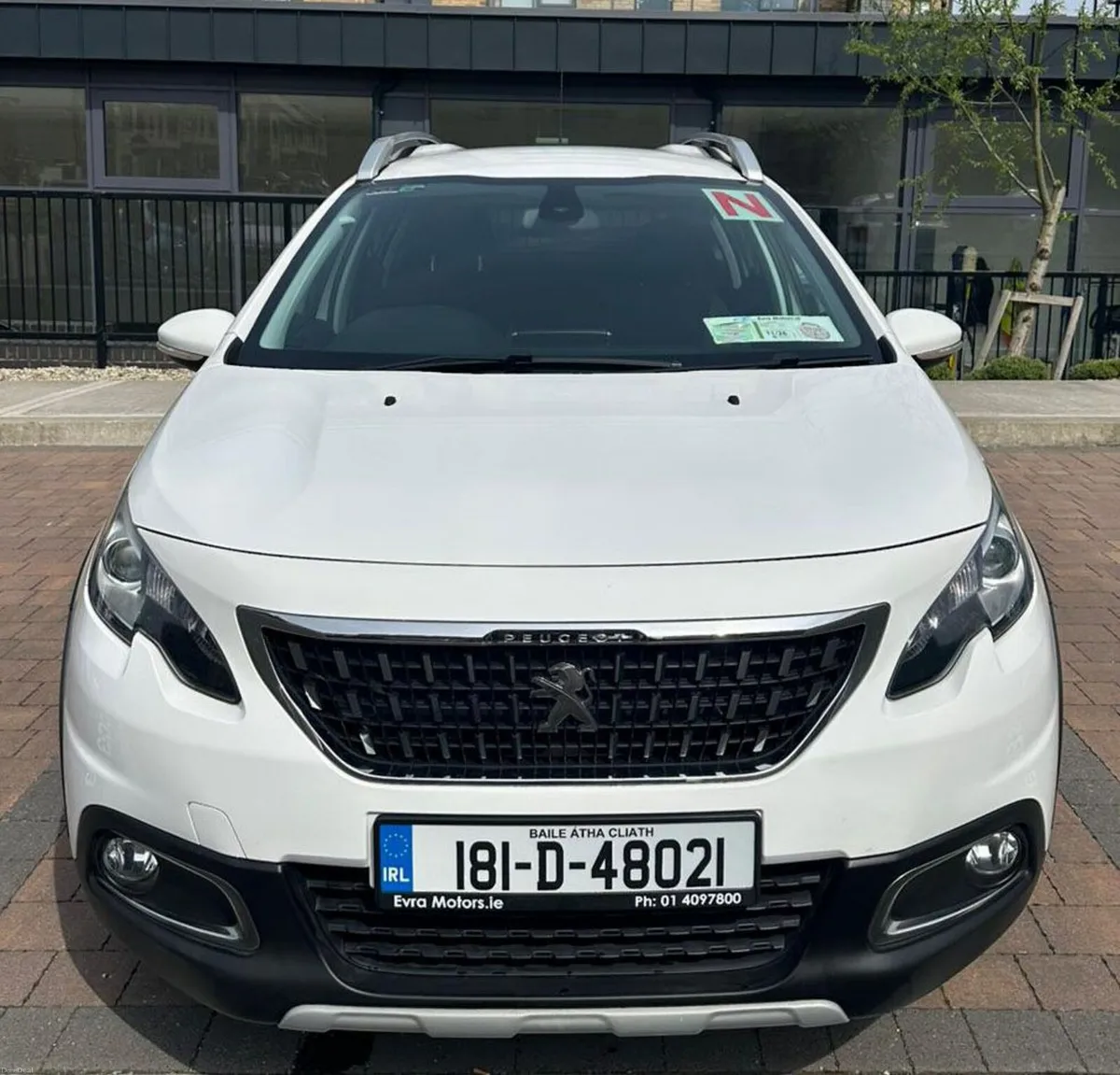 Peugeot 2008 1.2 Petrol VTI Allure - Image 4