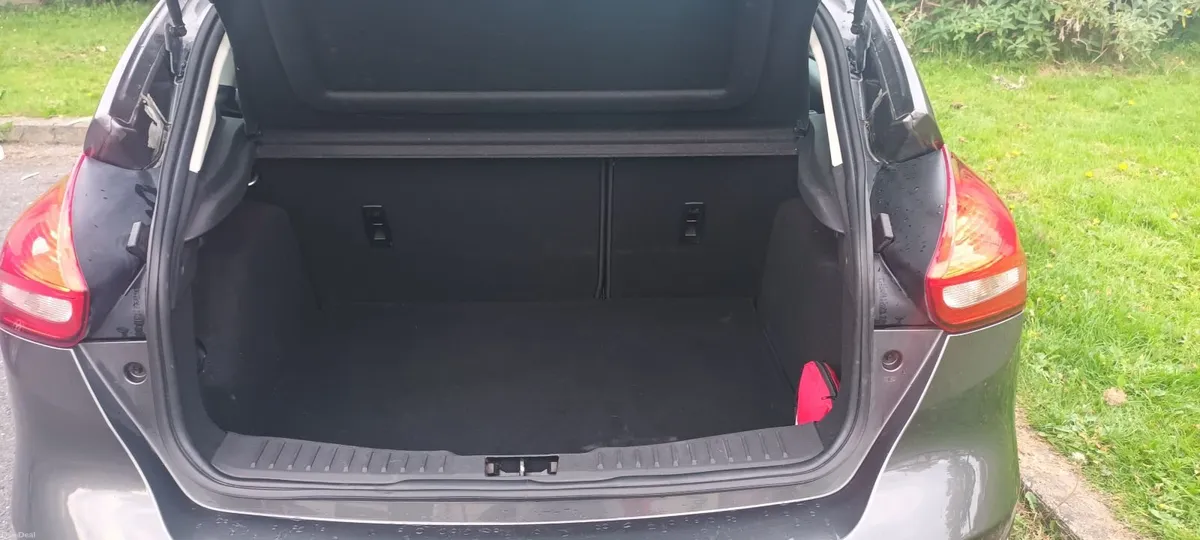 Ford Focus 2016 - Image 2