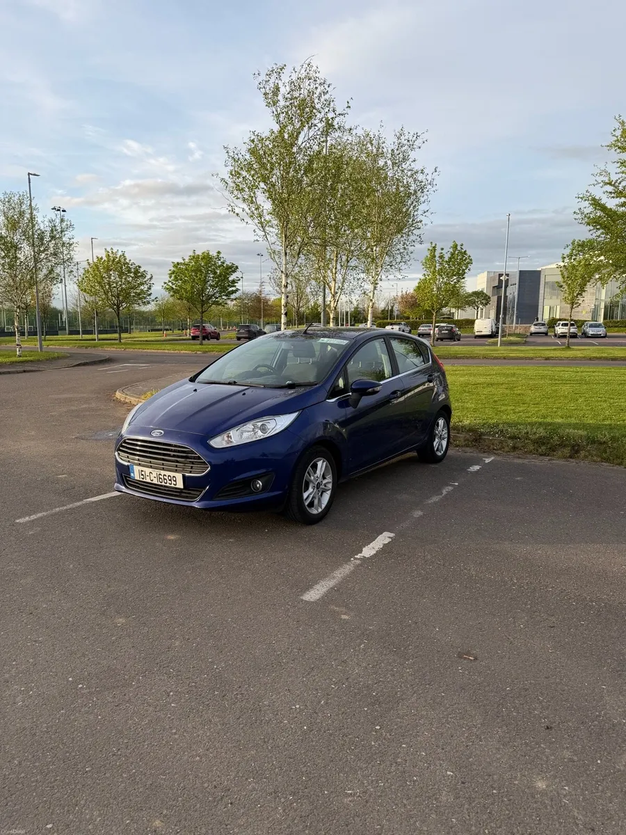 Ford Fiesta Zetec 1.25 (2015) - Image 1
