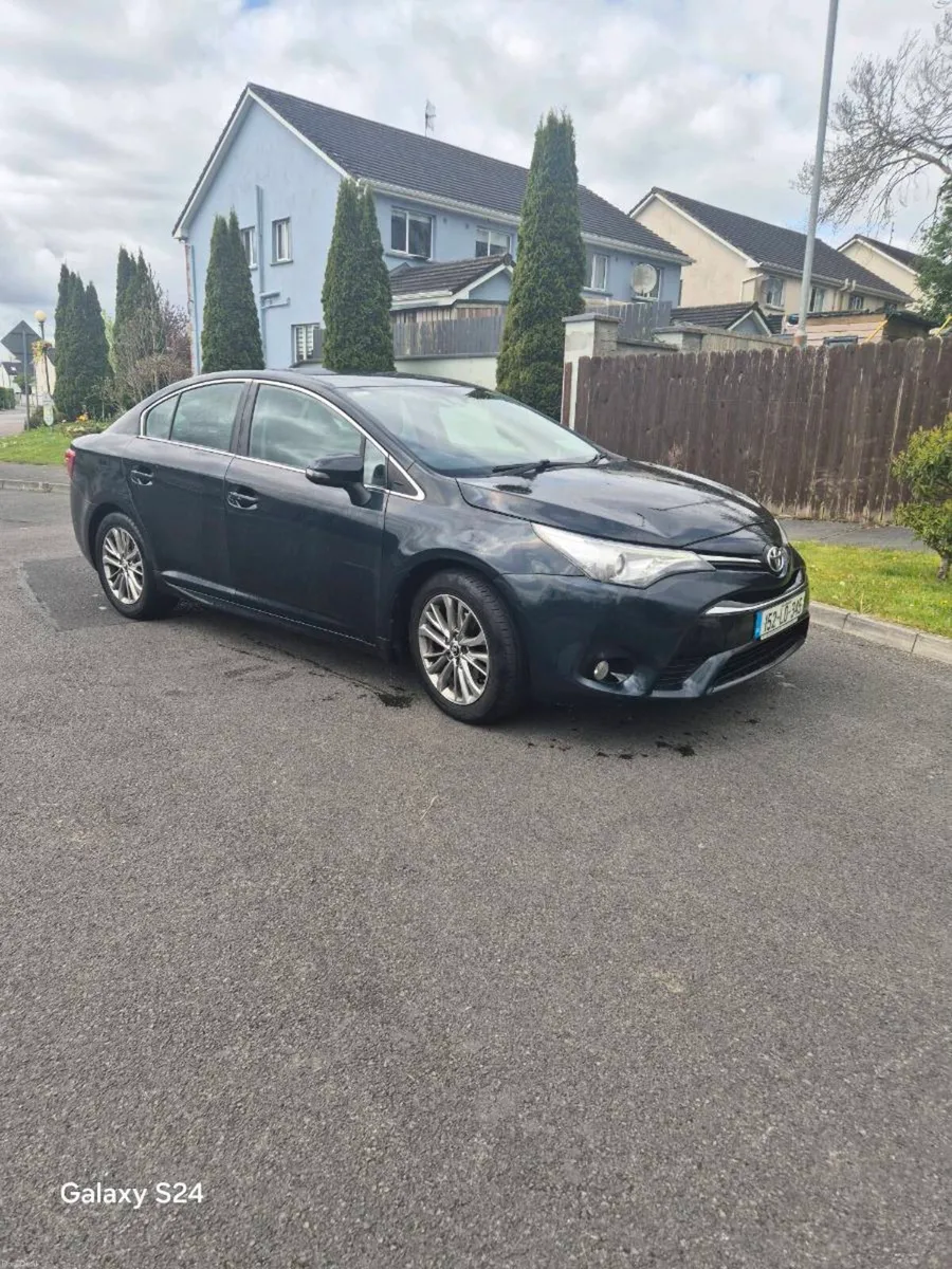 Toyota Avensis Diesel  One  Owner - Image 1