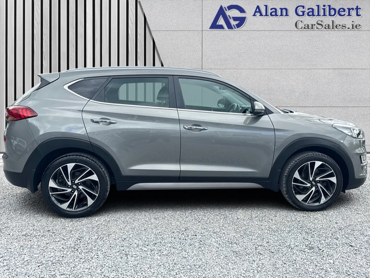 Hyundai Tucson 1.6 Diesel EXECUTIVE PLUS 5DR - Image 3