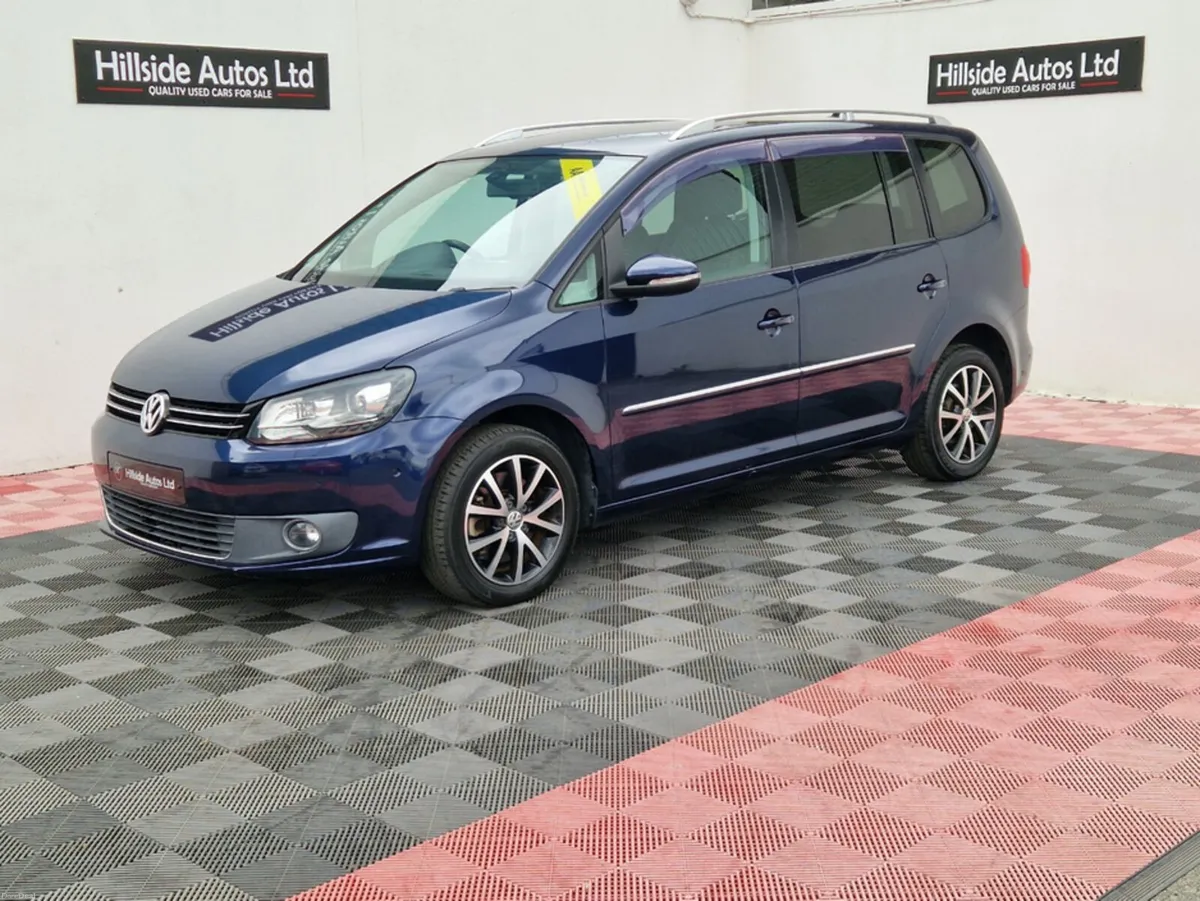 Volkswagen Touran HIGHLINE 1.4 PETROL AUTOMATIC 7 - Image 4