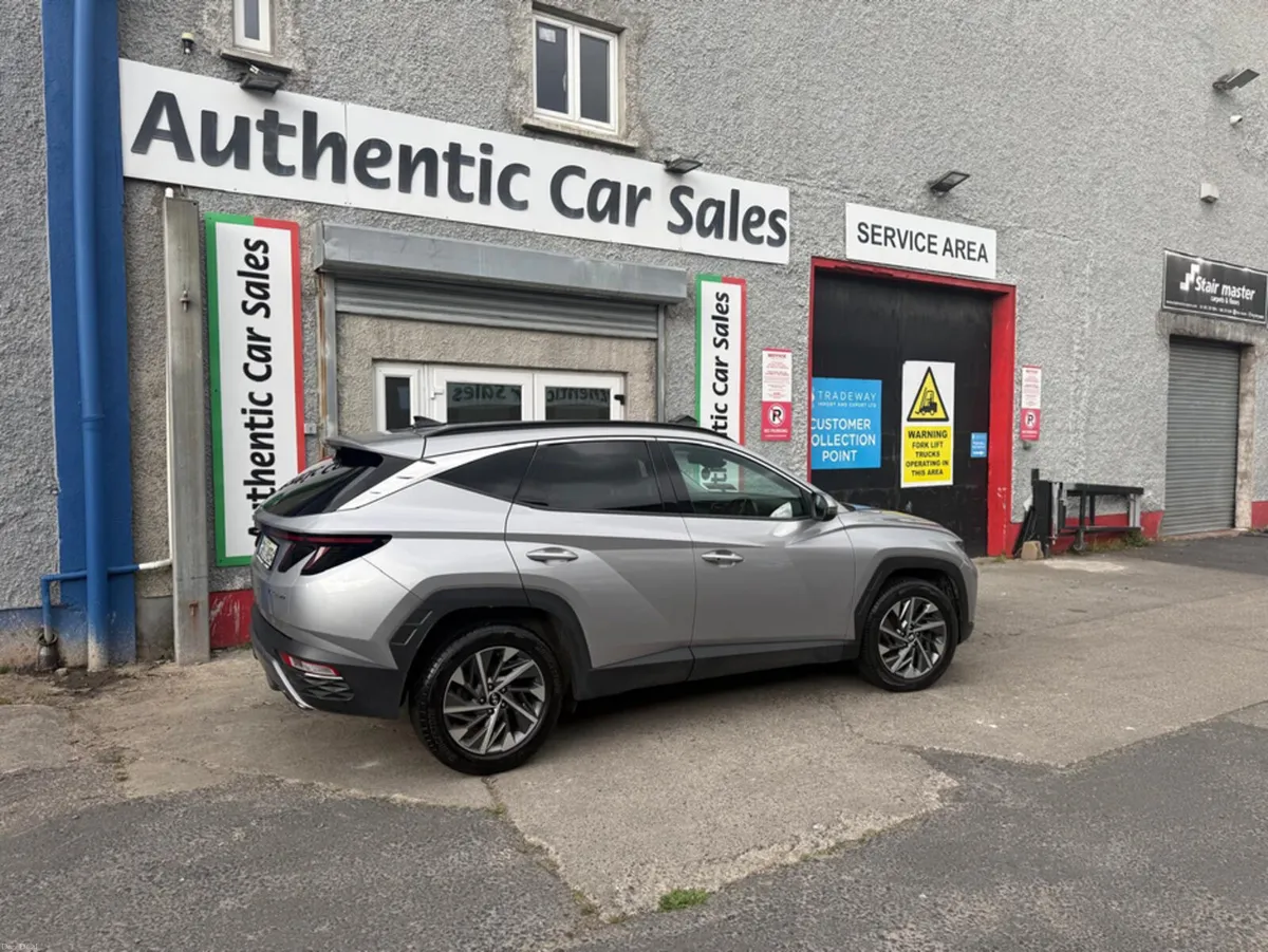 Hyundai Tucson IX35 EXECUTIVE PLUS DIESEL 5 5DR - Image 4