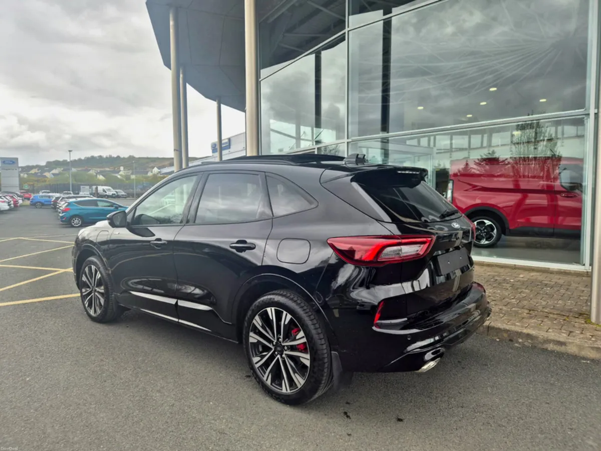 Ford Kuga ST-LINE X EDITION 2.5L 243PS PHEV - Image 2