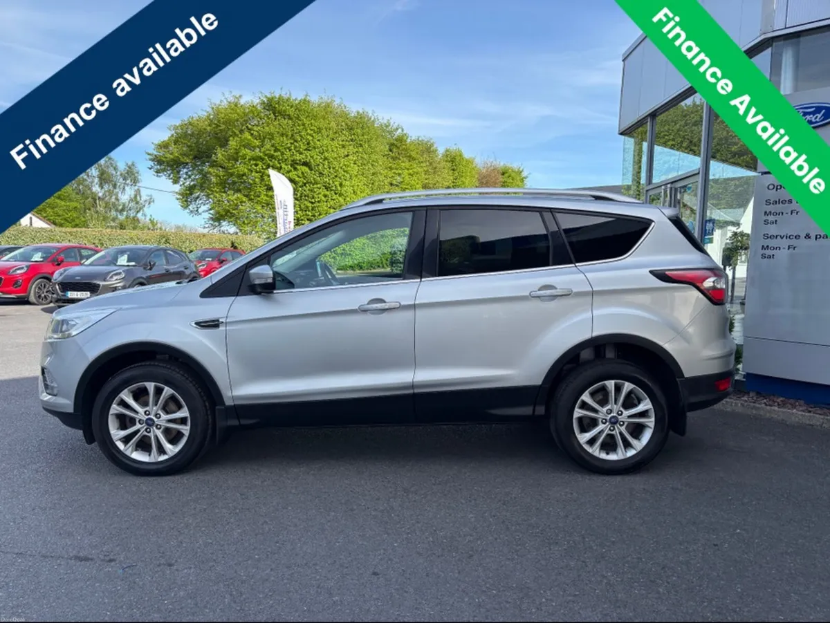 Ford Kuga TITANIUM 1.5 TDCI 120PS 4DR MAN - Image 4