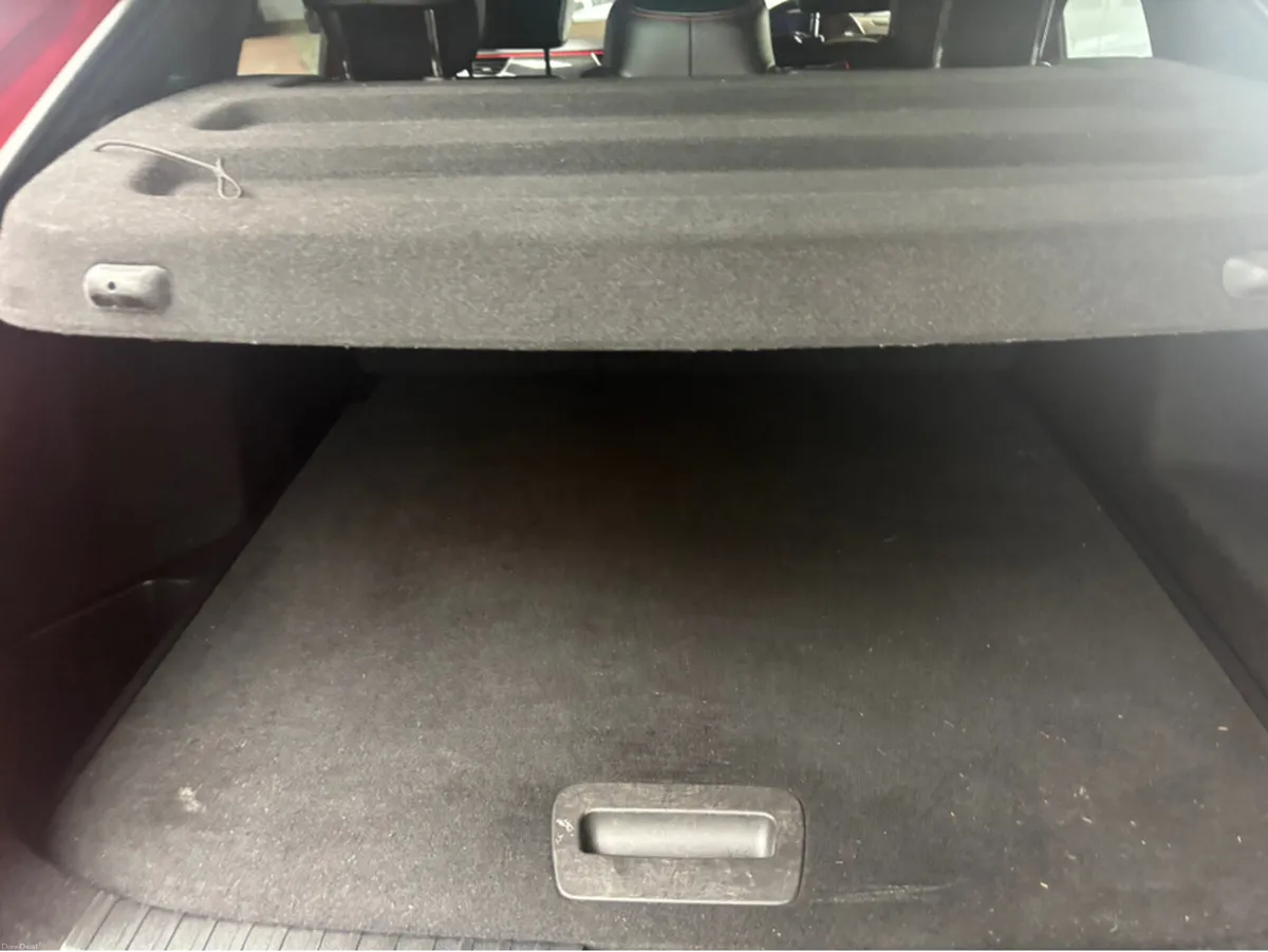 Renault Arkana R.S. LINE TCE 140 AUTO EDC 5DR - Image 3