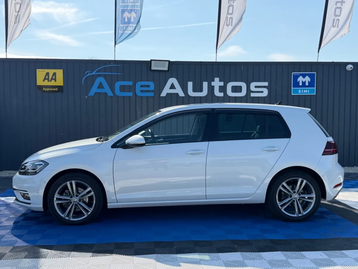 Volkswagen Golf HIGHLINE PREMIUM - 2.0L DIESEL - A - Image 4