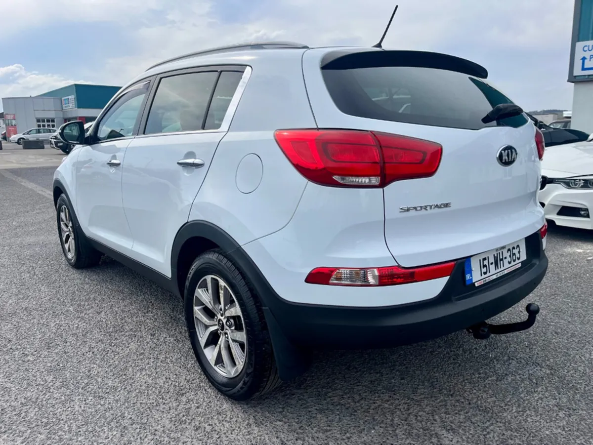 Kia Sportage 1.7 EXL 4DR - Image 2