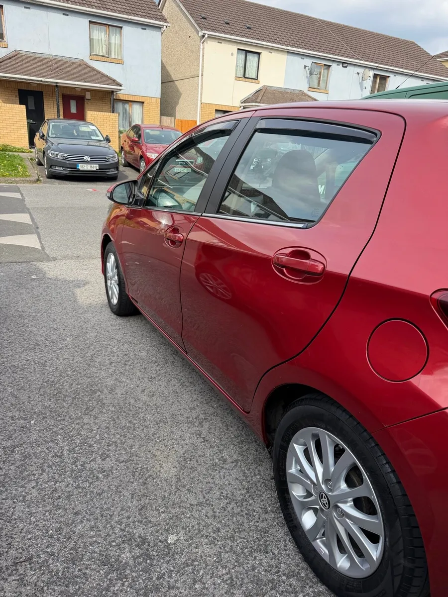 Toyota yaris - Image 3