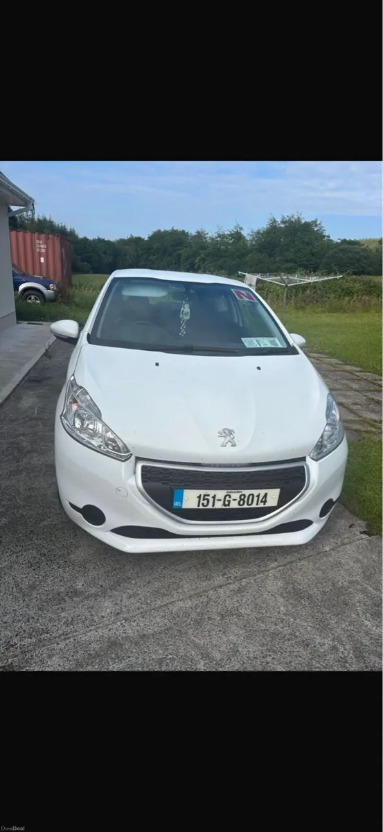 Peugeot 208 - Image 1