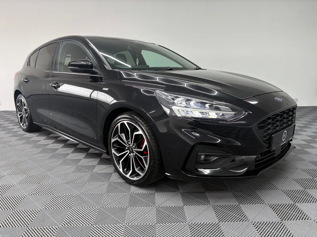 Ford Focus ST Line X 1.5D 2020 - Image 1
