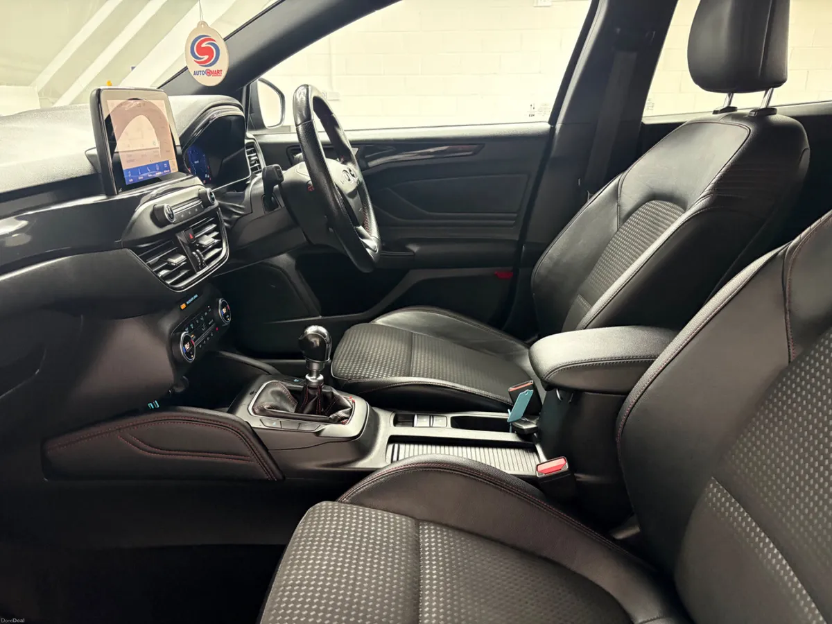 Ford Focus ST Line X 1.5D 2020 - Image 6