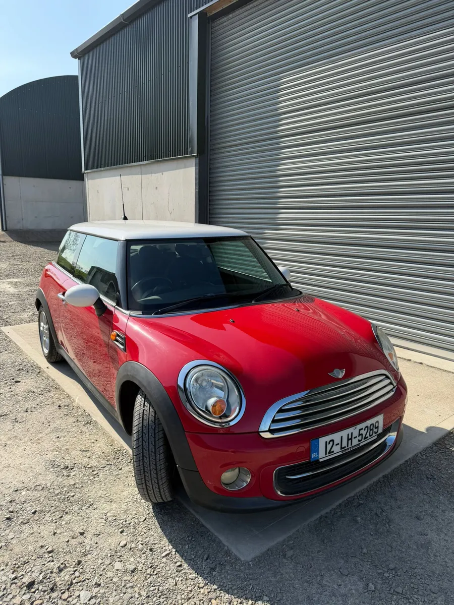 Mini Cooper 2012 Automatic - 83k km - 3DR - RED - Image 3