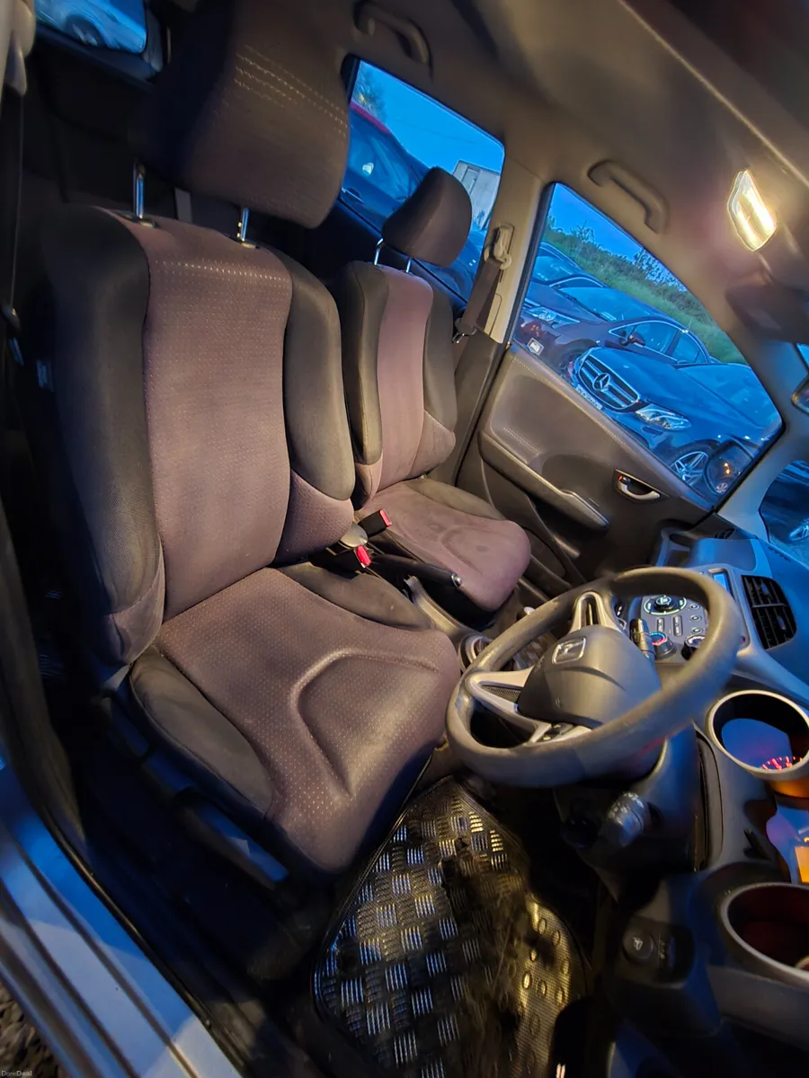 Honda Jazz 2010 petrol ⛽️ nct&tax €1333 - Image 4