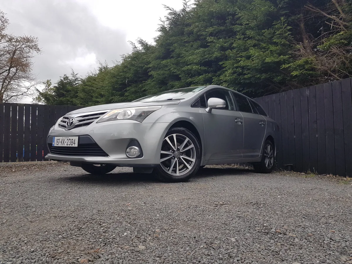 AVENSIS ESTATE.. NCT TODAY.. HIGH SPEC - Image 1