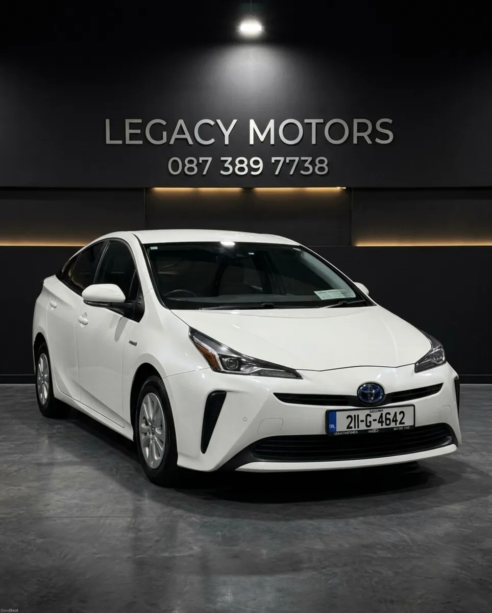 Toyota Prius 2021 - Image 2