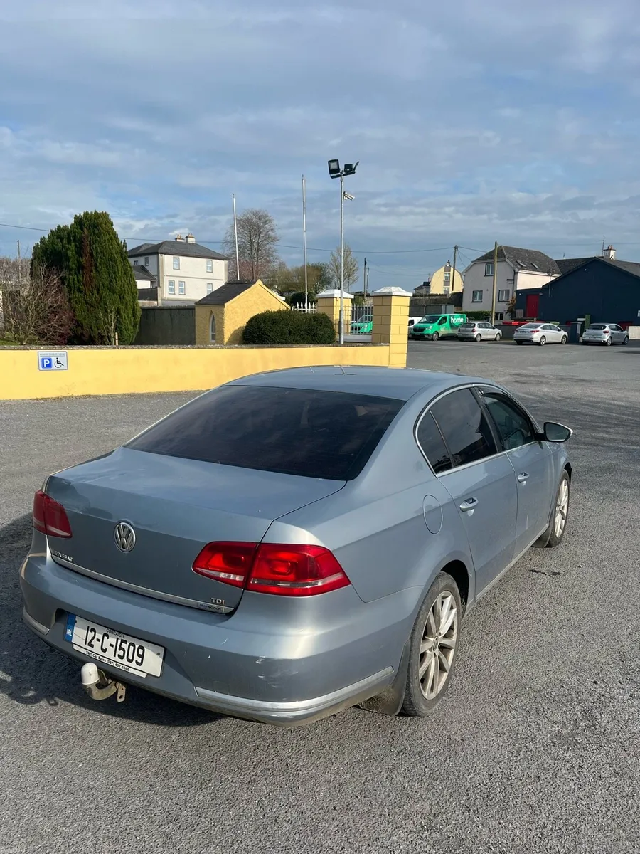 2012 VW Passat - Image 4