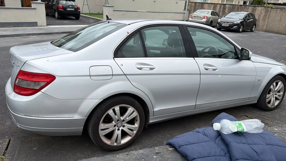 Mercedes-Benz C-Class 2008 - Image 3