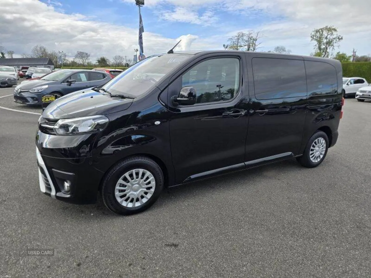 Toyota Proace Shuttle Medium - Image 2