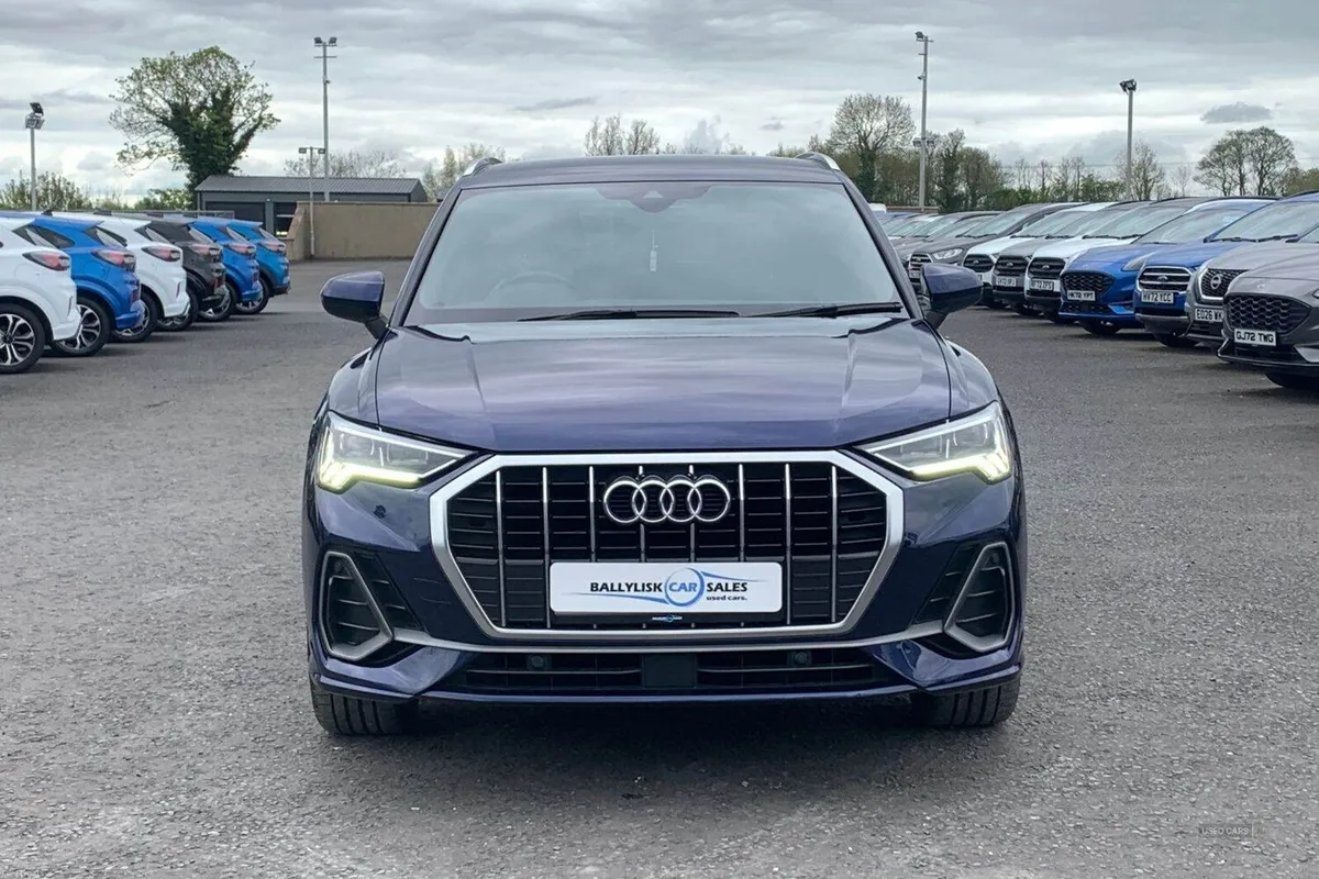 Audi Q3 1.5 TFSI 35 150PS S line S Tronic in Blue - Image 4