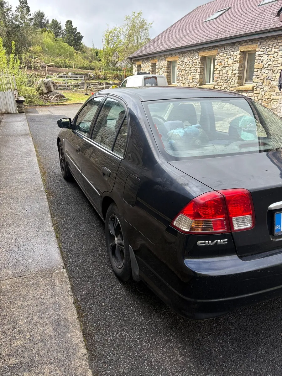 Honda Civic 2005 - Image 4