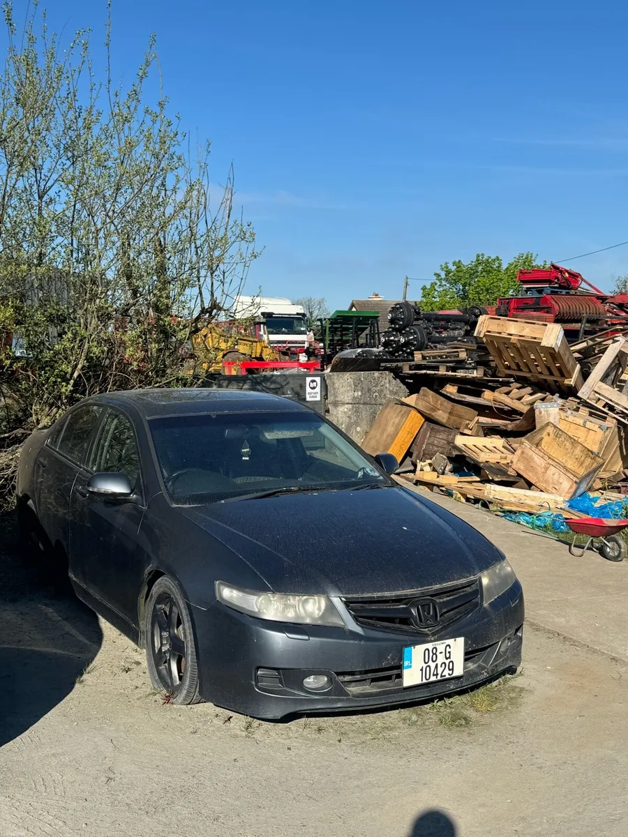 Honda accord for parts or repair - Image 1