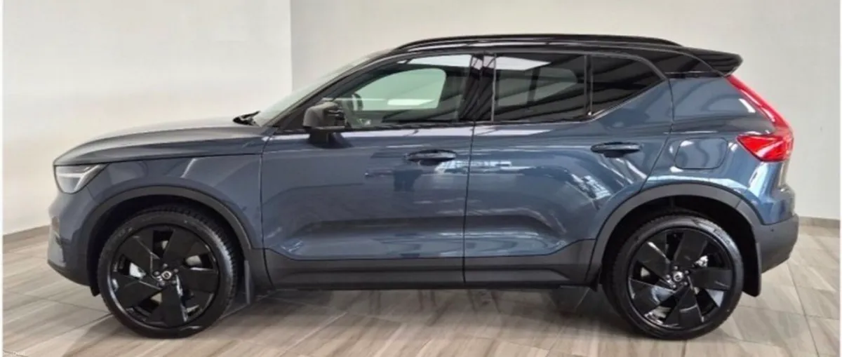 VOLVO EX40 PLUS .BLACK PACK 2026 one owner - Image 1