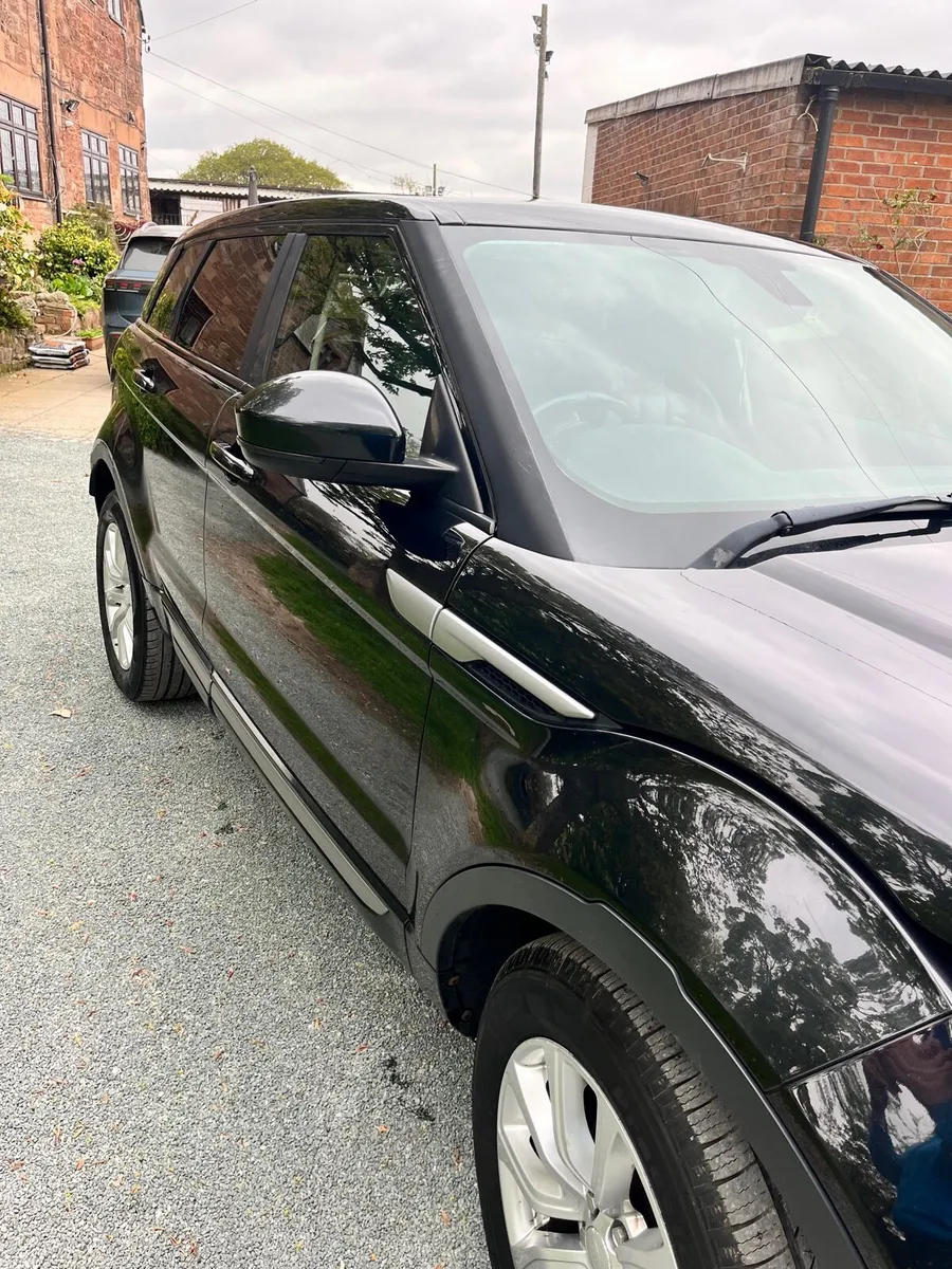 Range Rover Evoque Pure SD4A - Image 3