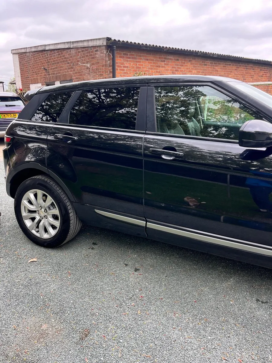 Range Rover Evoque Pure SD4A - Image 4