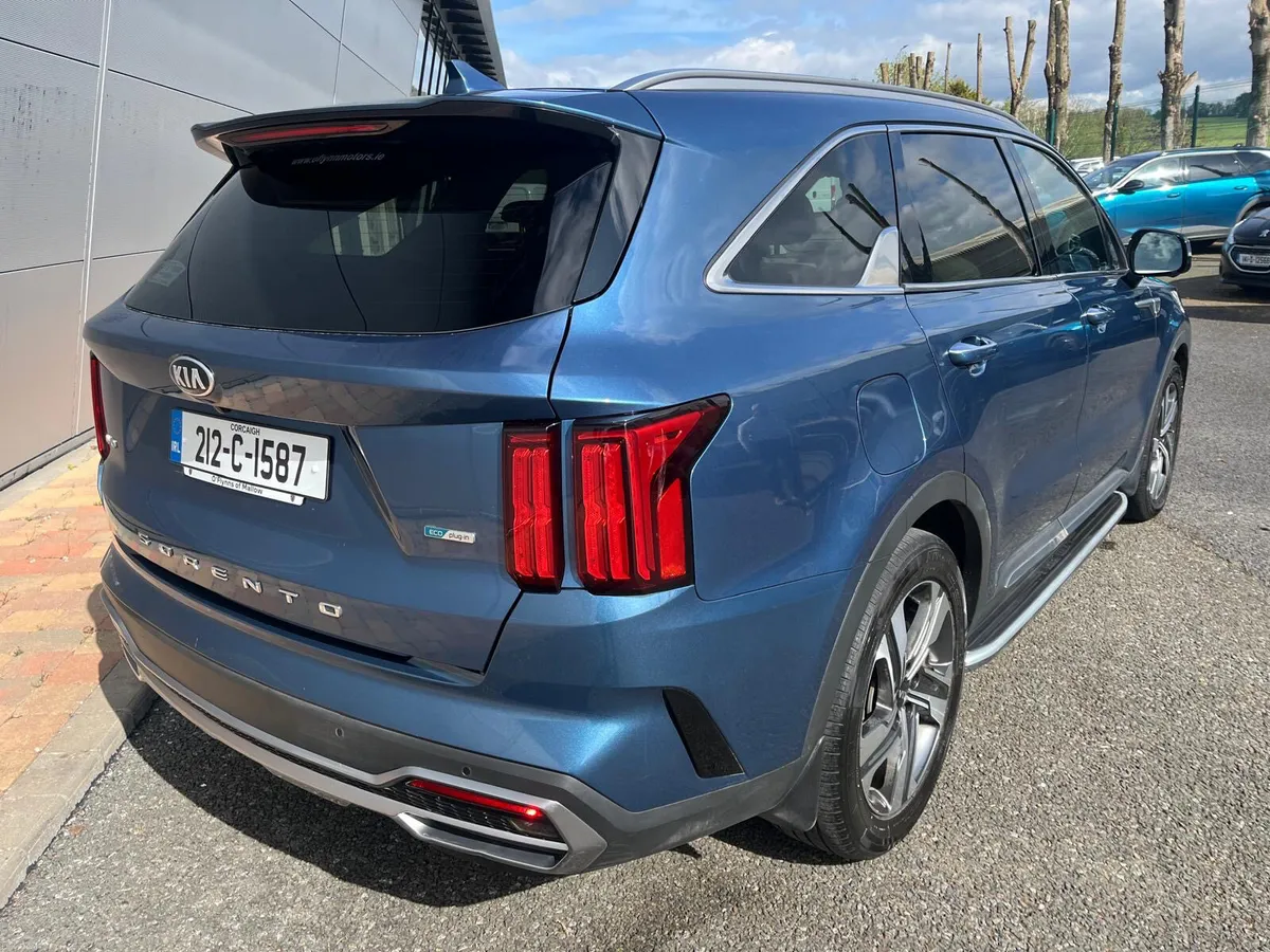Kia Sorento 2021 - Image 2