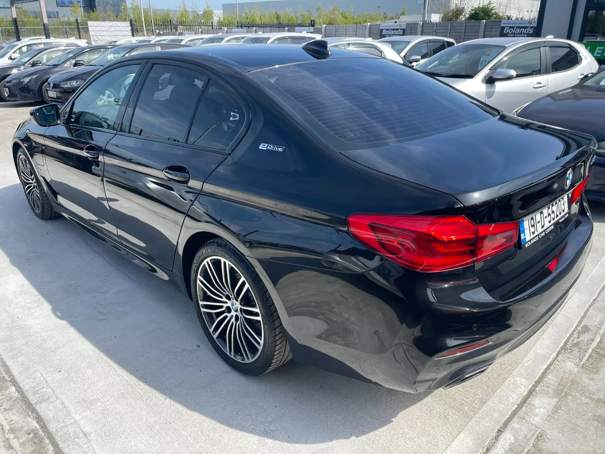 2019 BMW 530E M-SPORT AUTOMATIC (Only 20k Kms) - Image 4