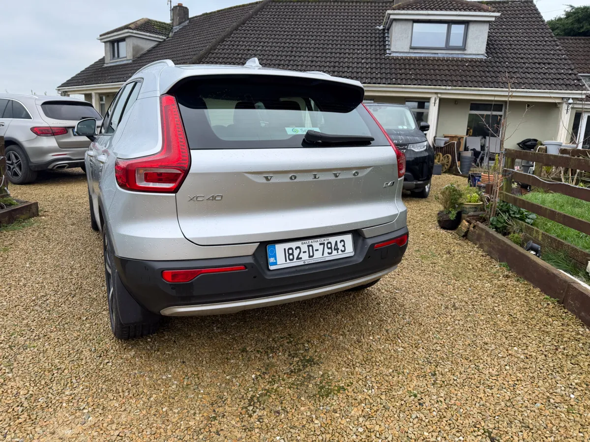Volvo XC40 2.0D with AWD 2018 - Image 4