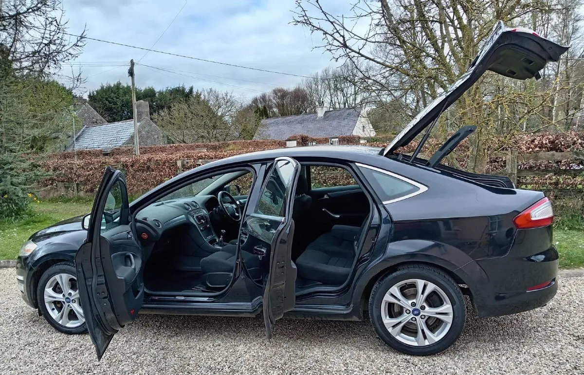 Ford Mondeo 2011 - Image 4